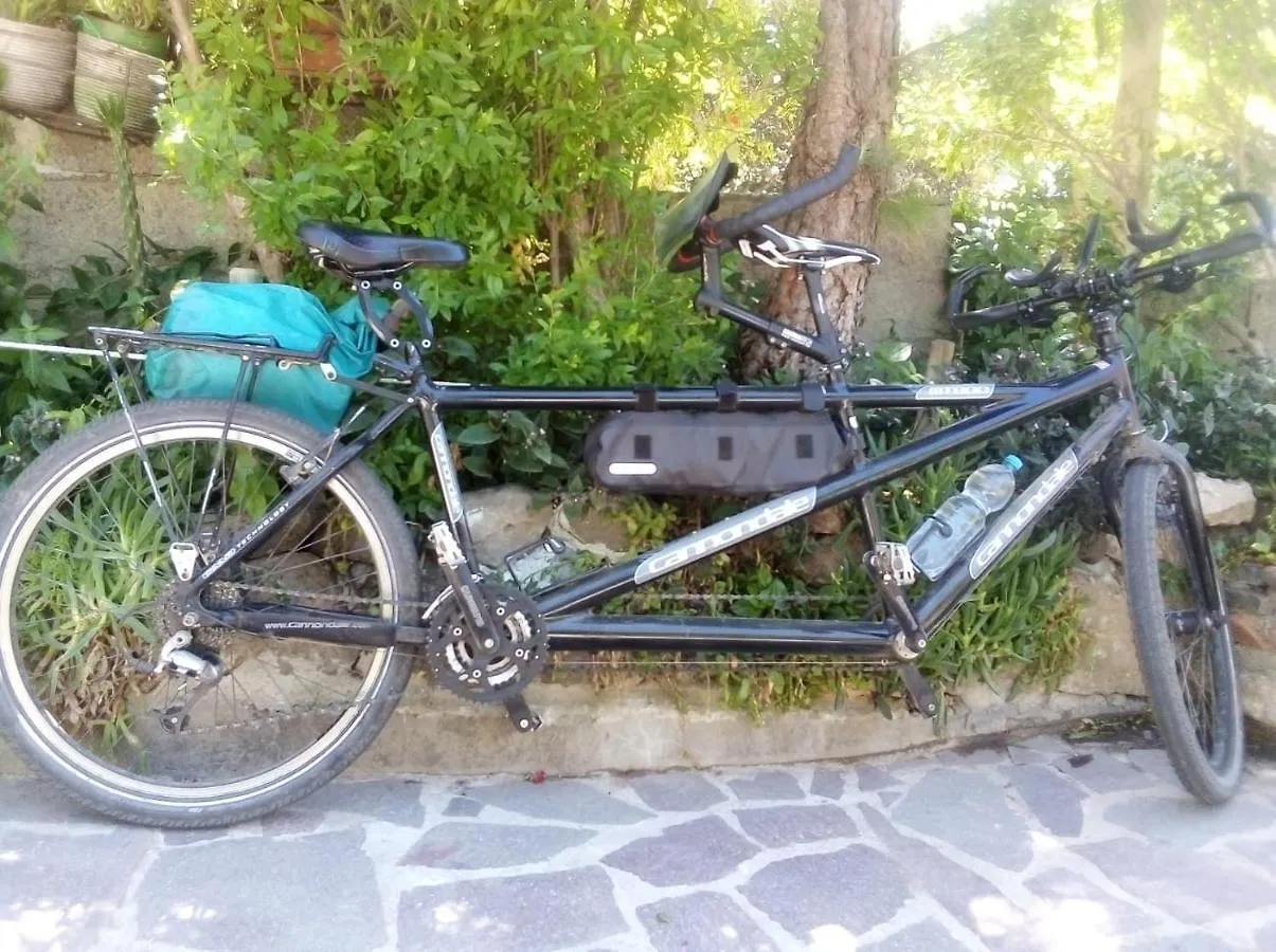 Belli Come Il Sole Serri Bed & Breakfast