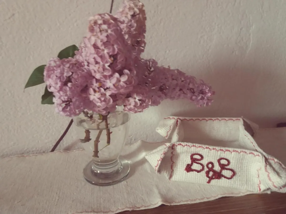 Belli Come Il Sole Serri Bed & Breakfast